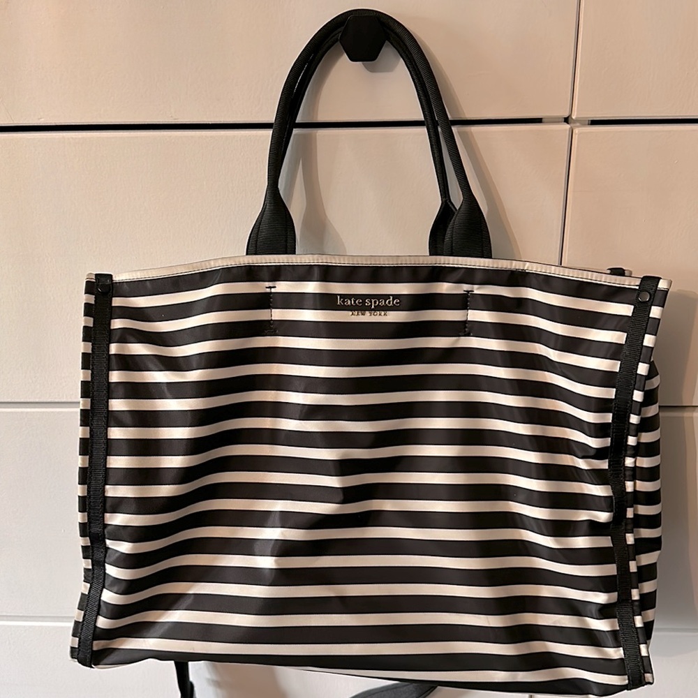 Kate Spade Black and white bag
